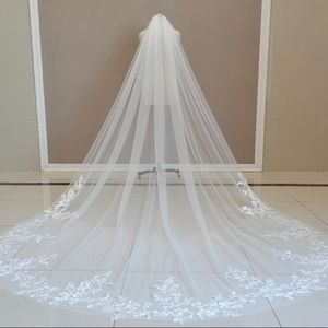 Cathedral Length Wedding Veil, Ivory One Tier Bridal Veil Applique Lace w/ Tulle